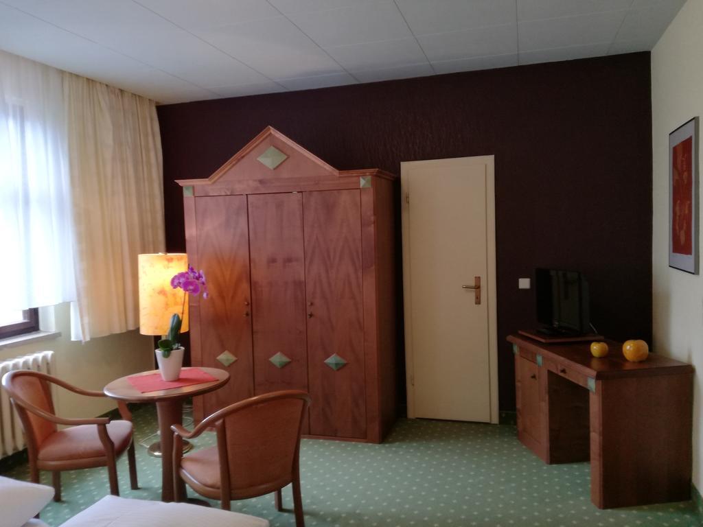 Ferienhotel アウグストゥスブルク エクステリア 写真